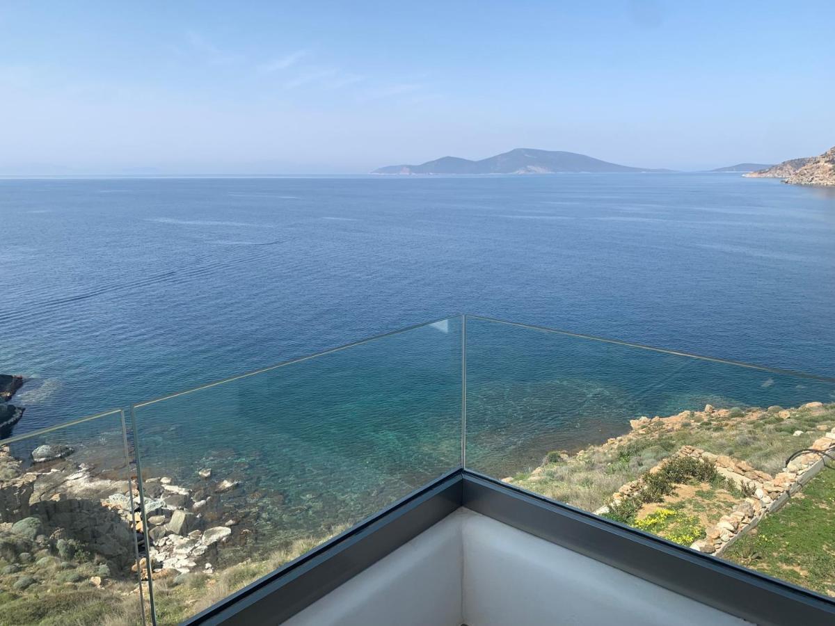 On The Rocks Appartement Karystos  Buitenkant foto